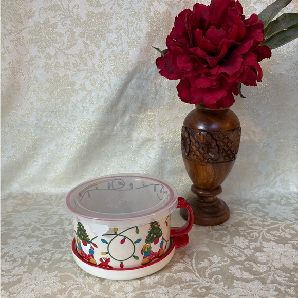 Temp-Tations Other - Temp-Tations Christmas Mug with Lid and Plate